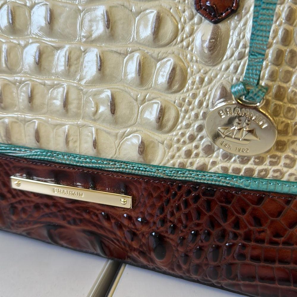 Gorgeous Brahmin Duxbury Satchel in Vanilla Macaw - Picture 2 of 9